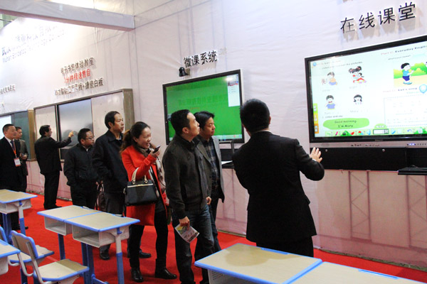 “集大成者”-騰亞科技，南寧教育裝備展